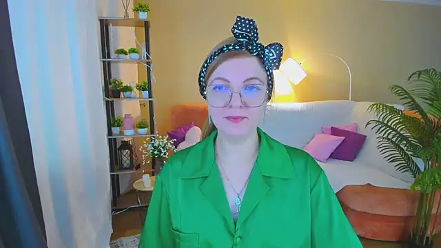 YourUniverser online show from 11-11-25, 09:26