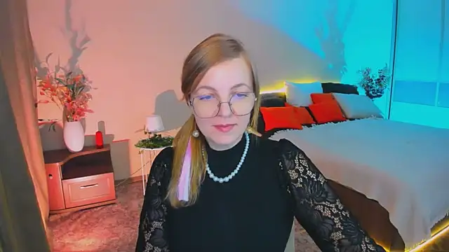 YourUniverser online show from 11-04-25, 09:46