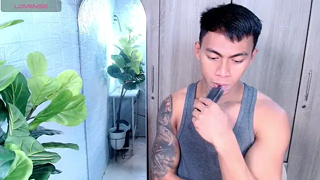 PinooyMilker online show from 04-12-26, 03:32