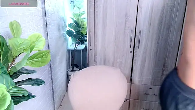 PinooyMilker online show from 03-28-26, 06:31