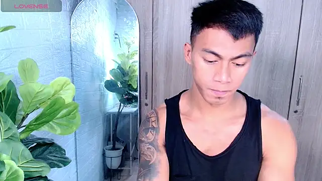 PinooyMilker online show from 04-09-26, 04:03