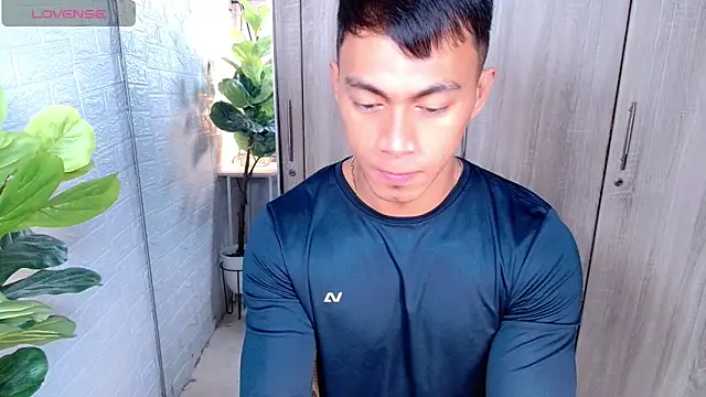 PinooyMilker online show from 01-14-26, 02:04