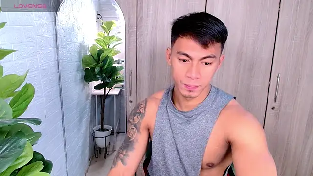 PinooyMilker online show from 11-23-25, 04:11