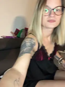 Lesamantssexy online show from 02-17-26, 07:22