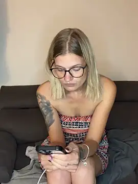 Lesamantssexy online show from 10-11-25, 06:53