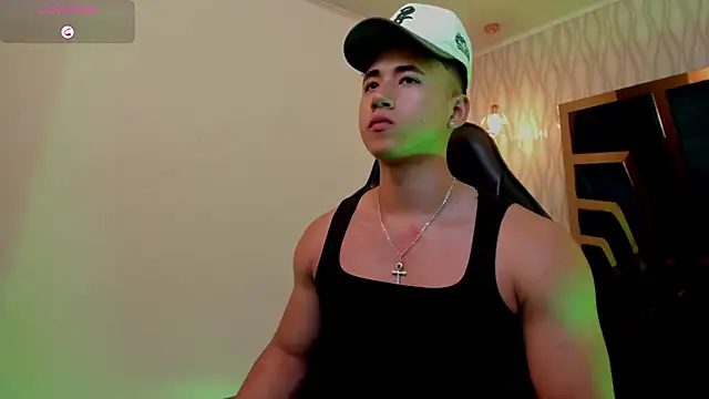 Draven Marceaux online show from 10-04-25, 01:07