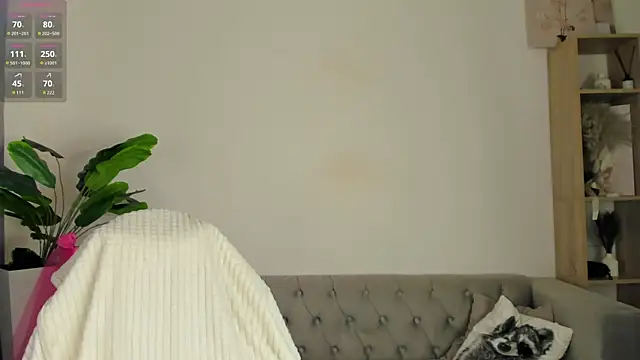 Ice Strawberry online show from 03-30-26, 02:57