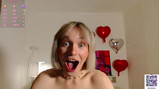 Ice Strawberry online show from 02-15-26, 03:07