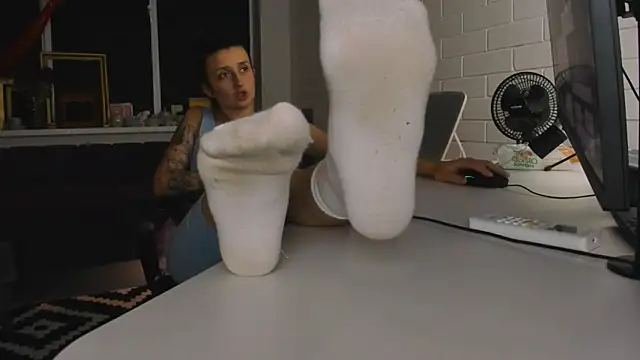 AliceLids online show from 07-28-26, 01:32