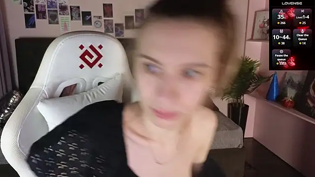 kaleriyaa  online show from 02-16-26, 01:26