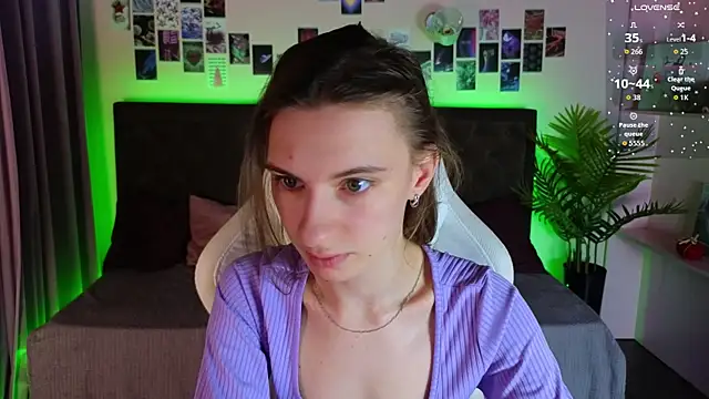 kaleriyaa  online show from 11-21-25, 07:51