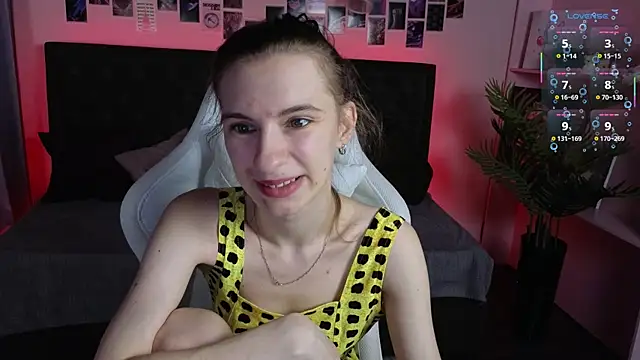 Snapshot of kaleriyaa_ chatting on 10-16-25, 01:36 kaleriyaa online show from 10-16-25, 01:36