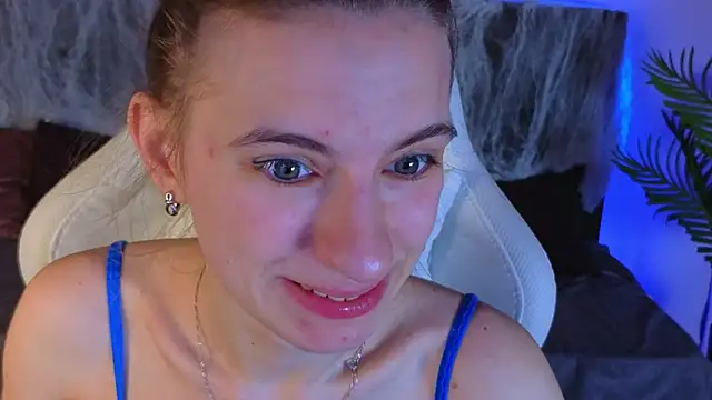 kaleriyaa  online show from 10-25-25, 01:27