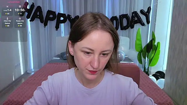 LuluChiiii online show from 10-29-25, 10:36