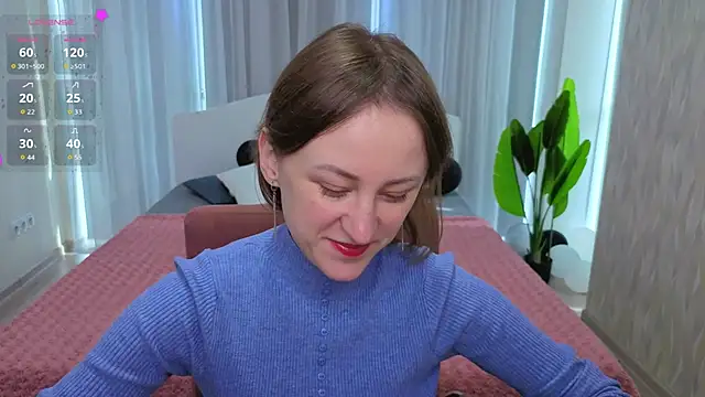 LuluChiiii online show from 11-12-25, 10:52