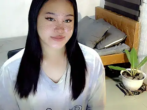 Snapshot of Annierose_ts chatting on 09-30-25, 11:05 Annierose ts online show from 09-30-25, 11:05