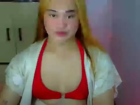 Snapshot of Annierose_ts chatting on 02-16-26, 07:29 Annierose ts online show from 02-16-26, 07:29