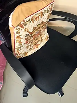 linishal online show from 10-13-25, 04:52