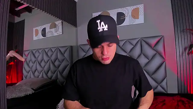 Snapshot of William_Steel_ chatting on 09-24-25, 11:39 William Steel online show from 09-24-25, 11:39