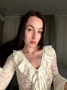 SakuraSara online show from 09-15-25, 04:07