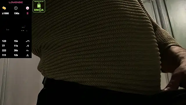 Snapshot of OliverSport chatting on 09-14-25, 10:48 OliverSport online show from 09-14-25, 10:48