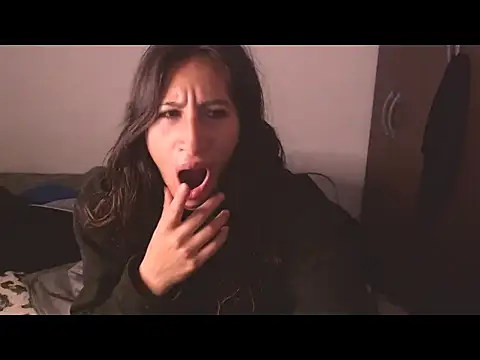 Snapshot of NathaSlave chatting on 01-17-26, 09:02 NathaSlave online show from 01-17-26, 09:02