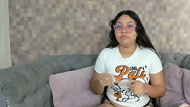 Snapshot of shanon_marel chatting on 09-28-25, 12:23 shanon marel online show from 09-28-25, 12:23