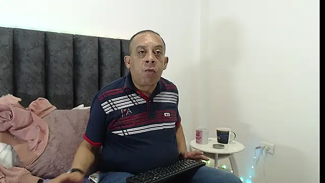 GabrielandAbigail online show from 11-07-25, 12:42