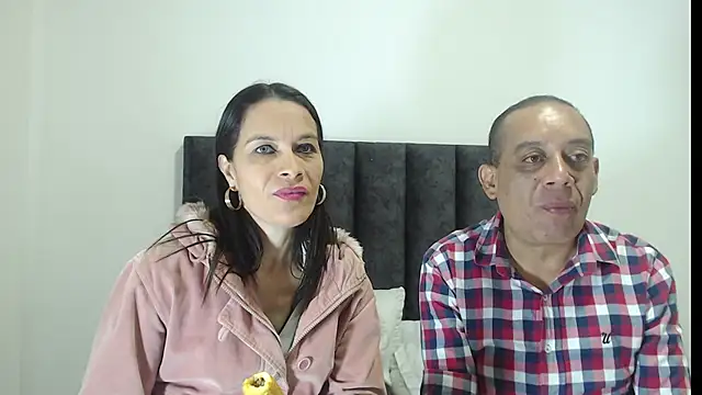 GabrielandAbigail online show from 11-29-25, 01:22