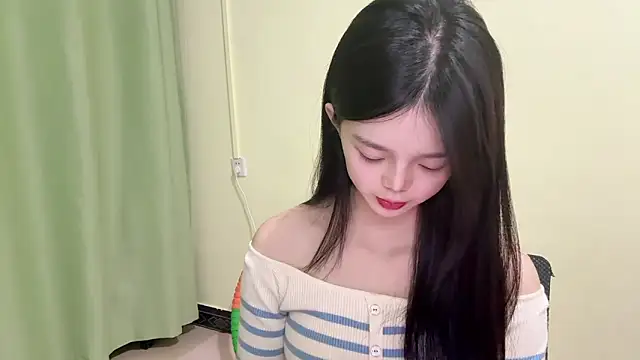 Nicole-13 online show from 11-18-25, 11:24