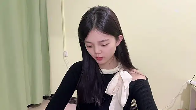 Nicole-13 online show from 10-25-25, 01:12