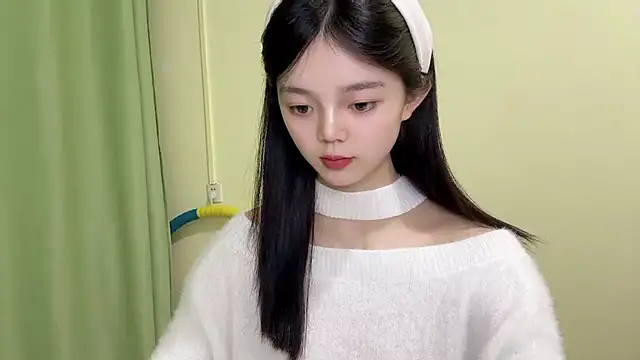 Nicole-13 online show from 11-16-25, 10:31