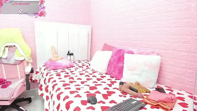 suzanhot 30 online show from 03-06-26, 08:26