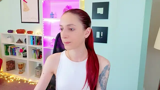 Julia Jae online show from 06-15-26, 07:08