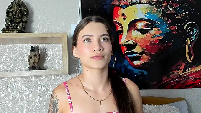 aitana baker  online show from 02-04-26, 03:56