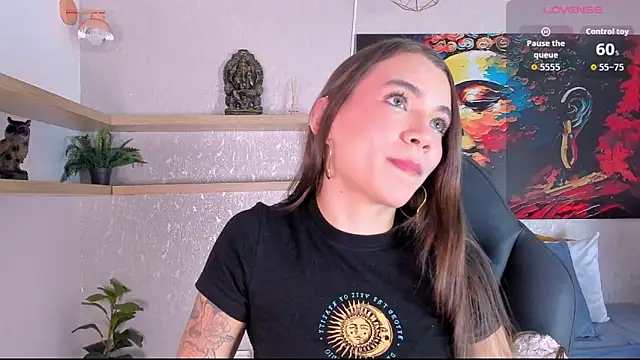 aitana baker  online show from 04-22-26, 03:57