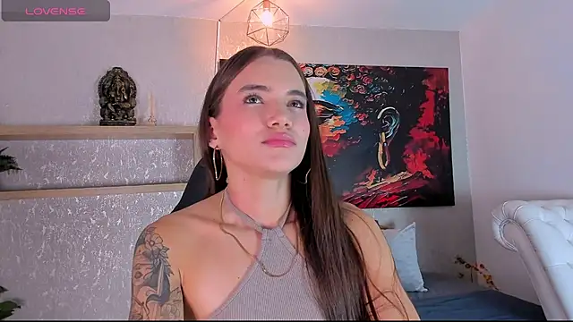 aitana baker  online show from 04-17-26, 04:04