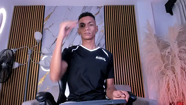 JulienSaint online show from 07-16-26, 11:51