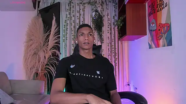 JulienSaint online show from 05-12-26, 11:16
