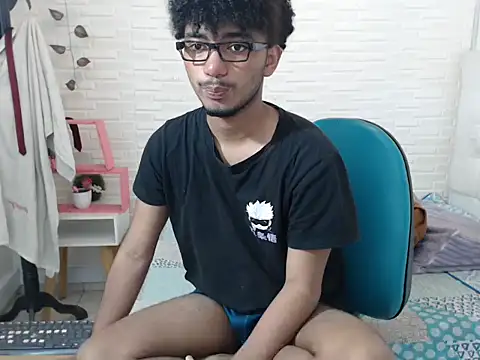 felipecams123 online show from 09-12-25, 12:22