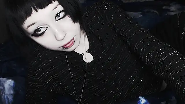  LUCY LAVE online show from 11-04-25, 04:38