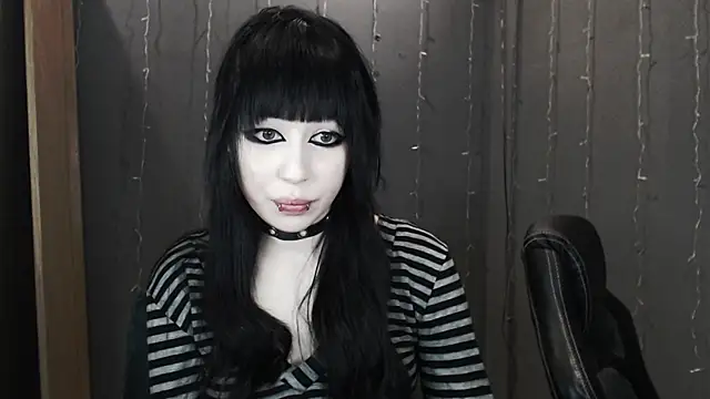  LUCY LAVE online show from 03-31-26, 11:18