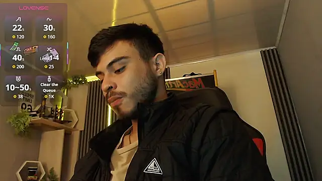 Snapshot of Bastian_MCcormick chatting on 02-13-26, 02:39 Bastian MCcormick online show from 02-13-26, 02:39