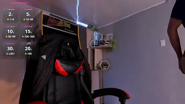 Bastian MCcormick online show from 10-19-25, 06:05