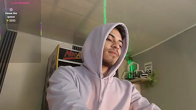 Bastian MCcormick online show from 10-13-25, 12:51