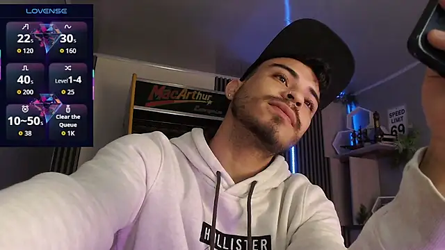 Bastian MCcormick online show from 12-21-25, 08:27