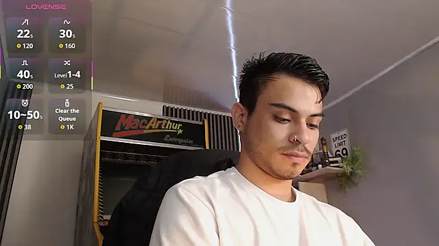 Bastian MCcormick online show from 09-15-25, 01:00