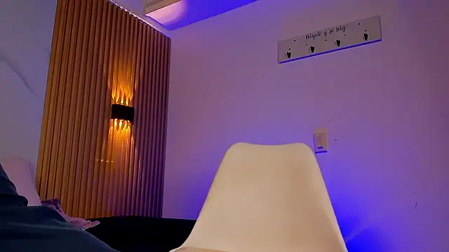 IM DAREN online show from 04-29-26, 03:54