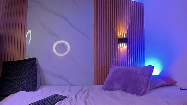 Snapshot of IM_DAREN chatting on 04-04-26, 07:53 IM DAREN online show from 04-04-26, 07:53