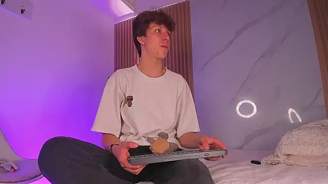 IM DAREN online show from 11-10-25, 03:22